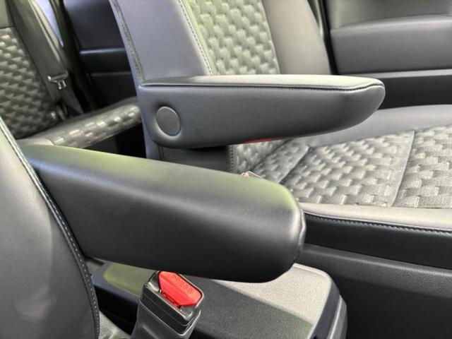 ヴォクシー Ｓ－Ｚ　★★★保証書／ディスプレイオーディオ１０．５インチ／トヨタセーフティセンス／両側電動スライドドア／エアーシート　前席／車線逸脱防止支援システム／シート　ハーフレザー　衝突被害軽減システム　バックカメラ（35枚目）