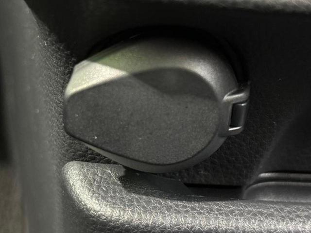 ヴォクシー Ｓ－Ｚ　★★★保証書／ディスプレイオーディオ１０．５インチ／トヨタセーフティセンス／両側電動スライドドア／エアーシート　前席／車線逸脱防止支援システム／シート　ハーフレザー　衝突被害軽減システム　バックカメラ（44枚目）