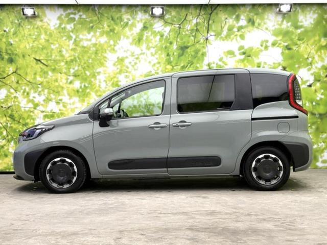 シエンタ ハイブリッドＺ　新品タイヤ／保証書／純正　９インチ　ＳＤナビ／衝突安全装置／両側電動スライドドア／シートヒーター　前席／車線逸脱防止支援システム／ヘッドランプ　ＬＥＤ／Ｂｌｕｅｔｏｏｔｈ接続／ＥＴＣ　バックカメラ（2枚目）