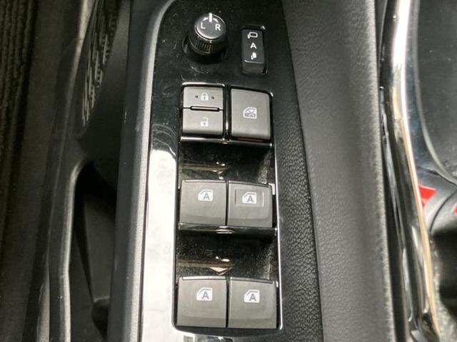 プリウス Ｓツーリングセレクション　保証書／純正　ＳＤナビ／トヨタセーフティセンス／シートヒーター　前席／車線逸脱防止支援システム／シート　合皮／ドライブレコーダー　純正／ヘッドランプ　ＬＥＤ／Ｂｌｕｅｔｏｏｔｈ接続／ＥＴＣ　ＤＶＤ再生（29枚目）