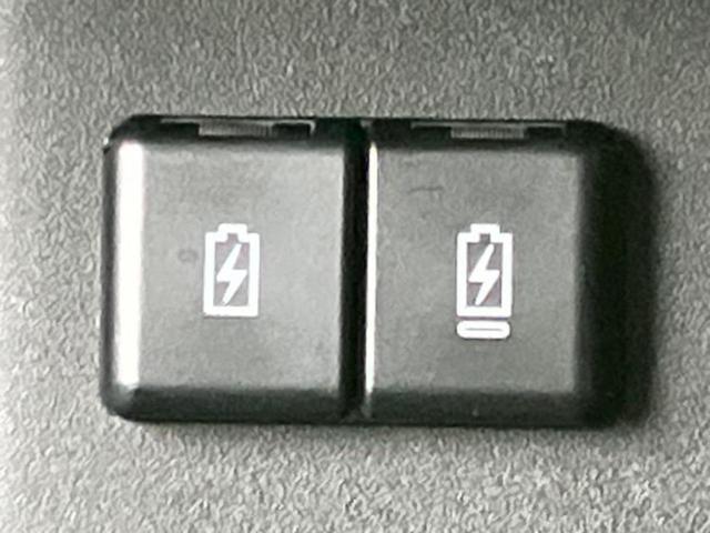 スペーシアギア ハイブリッドＸＺ　保証書／純正　９インチ　メモリーナビ／セーフティサポート（スズキ）／両側電動スライドドア／シートヒーター　前席／全方位モニター／車線逸脱防止支援システム／ヘッドランプ　ＬＥＤ／ＵＳＢジャック（41枚目）