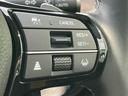 eHEV Z 新品タイヤ/BOSE/保証書/ディスプレイオーディオ+ナビ8インチ/ホンダセンシング/シートヒーター 前席/全方位モニター/車線逸脱防止支援システム/シート フルレザー/電動バックドア 革シート(28枚目)