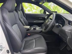 「この車の写真をもっと見たい」「状態が気になる」「この装備はついている？」どんな小さな疑問でもお気軽にお問い合わせください！ 4