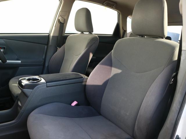 プリウスアルファ Ｓ　Ｌセレクション　ＥＴＣ　カーナビ　ワンセグ　スマートキー　プッシュスタート　アルミホイール（8枚目）