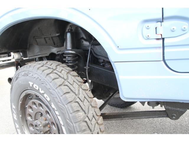 ジムニー ランドベンチャー JA22W リフトアップ公認 修復歴無 3速AT エアコン 社外前後バンパー 1DINブルートゥースオーディオ ETC 16インチ社外アルミホイール 185/85R16MTタイヤ LEDヘッドライト(10枚目)