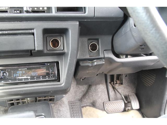 ジムニー ランドベンチャー JA22W リフトアップ公認 修復歴無 3速AT エアコン 社外前後バンパー 1DINブルートゥースオーディオ ETC 16インチ社外アルミホイール 185/85R16MTタイヤ LEDヘッドライト(17枚目)