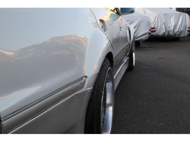 マークII ツアラーＶ　後期　純正５速　修復歴無　新品エアロ　タイベル交換済　ＯＲＣツインメタルクラッチ　２ＷＡＹＬＳＤ　車高調　砲弾マフラー　前後オーバーフェンダー　１８インチ前９．５ｊ後１０．５ｊ　ラフィックス　セミバケ（15枚目）