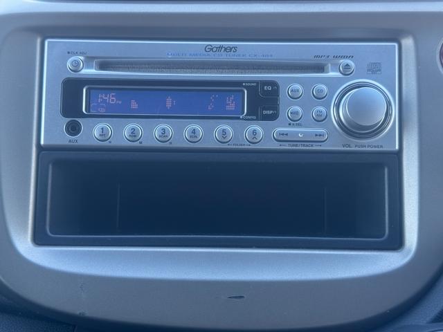 フィットハイブリッド スマートセレクション　電動ミラー　スマートキー　オートクルーズコントロール　ＥＴＣ　キーフリー　オートエアコン　ＡＢＳ　パワーウィンドウ　パワーステアリング　運転席エアバッグ　ＷエアＢ（7枚目）