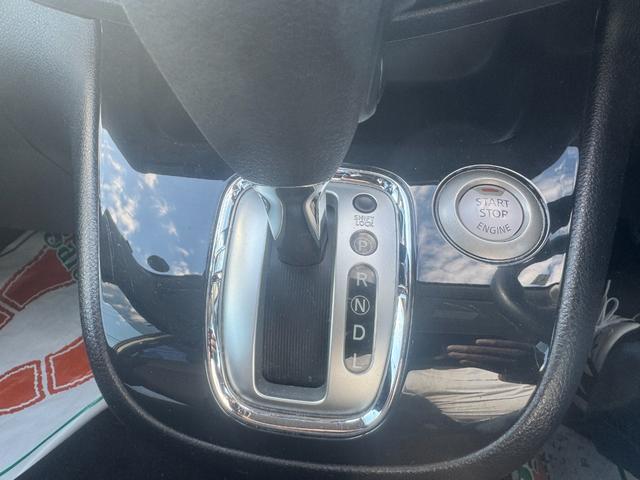 セレナ ハイウェイスター　Ｖセレクション　スマートキープッシュスタート　３列　オートクルーズ　ＤＶＤ再生　ＡＡＣ　アルミホイール　ＰＷ　助手席エアバック　パワーステアリング　運転席エアバック　ＡＢＳ　キーフリ　両側ＰＷスライドドア　電動ミラー（9枚目）