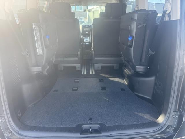 セレナ ハイウェイスター　Ｖセレクション　スマートキープッシュスタート　３列　オートクルーズ　ＤＶＤ再生　ＡＡＣ　アルミホイール　ＰＷ　助手席エアバック　パワーステアリング　運転席エアバック　ＡＢＳ　キーフリ　両側ＰＷスライドドア　電動ミラー（15枚目）