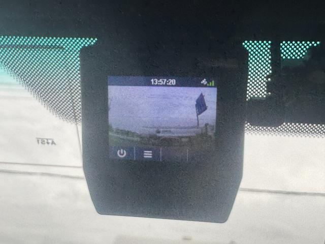 ８６ ＧＴ　キーフリ　電動格納ミラー　スマートキ－　ＥＴＣ車載器　ＶＳＡ　オートエアコン　助手席エアバッグ　パワーウィンドウ　アルミ　運転席エアバッグ　ＡＢＳ　パワーステアリング　ナビ　ＴＶ（28枚目）