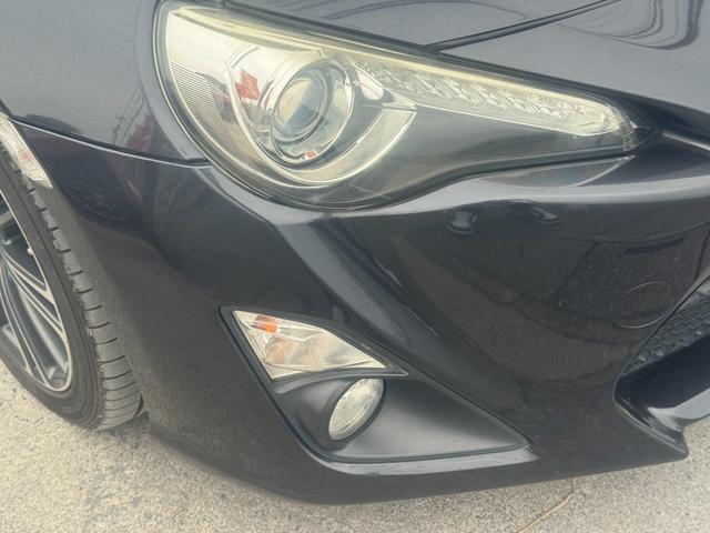 ８６ ＧＴ　キーフリ　電動格納ミラー　スマートキ－　ＥＴＣ車載器　ＶＳＡ　オートエアコン　助手席エアバッグ　パワーウィンドウ　アルミ　運転席エアバッグ　ＡＢＳ　パワーステアリング　ナビ　ＴＶ（31枚目）