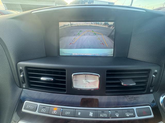 フーガ 250GT Aパッケージ 電動格納ドアミラー Bカメラ ETC オートエアコン 運転席エアバッグ パワーステアリング ABS ナビTV 助手席エアバッグ パワーウィンドウ(7枚目)