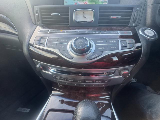 フーガ 250GT Aパッケージ 電動格納ドアミラー Bカメラ ETC オートエアコン 運転席エアバッグ パワーステアリング ABS ナビTV 助手席エアバッグ パワーウィンドウ(9枚目)