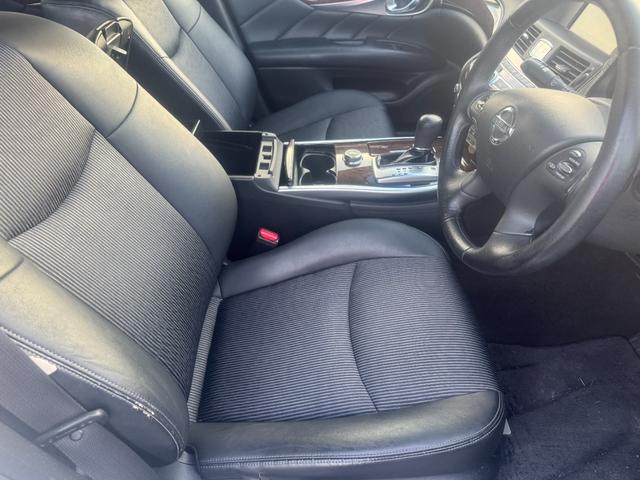 フーガ 250GT Aパッケージ 電動格納ドアミラー Bカメラ ETC オートエアコン 運転席エアバッグ パワーステアリング ABS ナビTV 助手席エアバッグ パワーウィンドウ(14枚目)