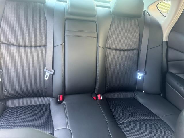 フーガ 250GT Aパッケージ 電動格納ドアミラー Bカメラ ETC オートエアコン 運転席エアバッグ パワーステアリング ABS ナビTV 助手席エアバッグ パワーウィンドウ(28枚目)