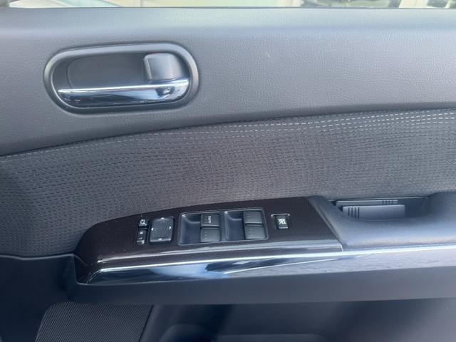 MPV 23S Lパッケージ ナビ Bカメラ TV アドバンストキー ETC DVD再生 アルミホイール 3列シート オートエアコン 両側Pスライドドア(29枚目)