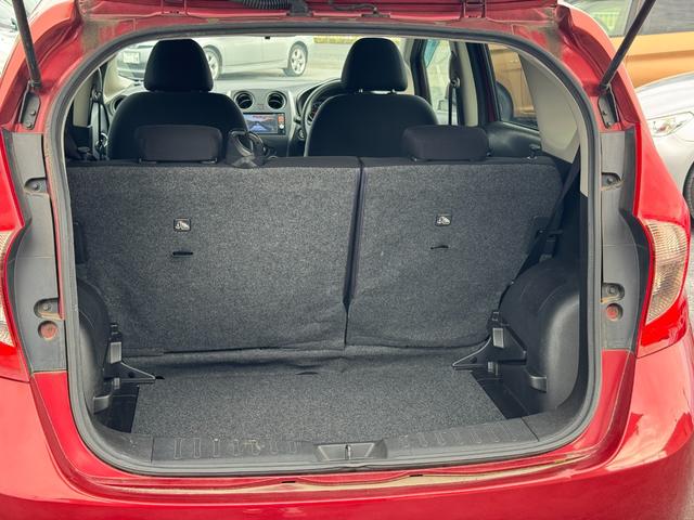 ノート Ｘ　ＥＴＣ搭載　スマトキー　キーレス　運転席助手席エアバッグ　ナビＴＶ　ワンセグ　バックカメラ　エアコン　パワーウィンドウ　パワーステアリング　ＡＢＳ　運転席エアバック　電動電格ミラー（18枚目）