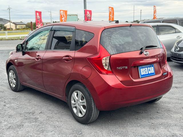 ノート Ｘ　ＥＴＣ搭載　スマトキー　キーレス　運転席助手席エアバッグ　ナビＴＶ　ワンセグ　バックカメラ　エアコン　パワーウィンドウ　パワーステアリング　ＡＢＳ　運転席エアバック　電動電格ミラー（23枚目）