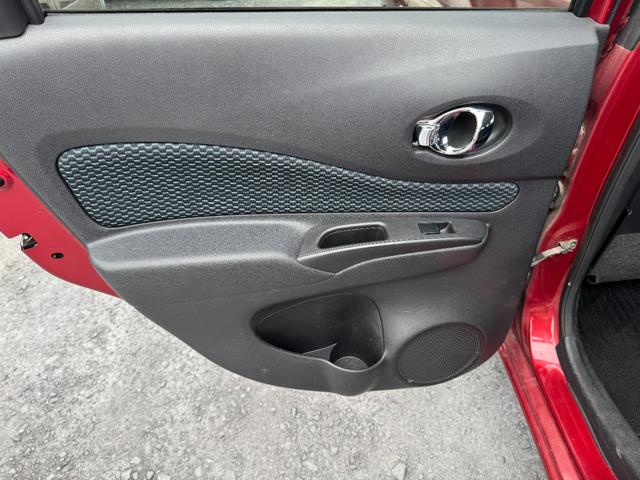 ノート Ｘ　ＥＴＣ搭載　スマトキー　キーレス　運転席助手席エアバッグ　ナビＴＶ　ワンセグ　バックカメラ　エアコン　パワーウィンドウ　パワーステアリング　ＡＢＳ　運転席エアバック　電動電格ミラー（36枚目）