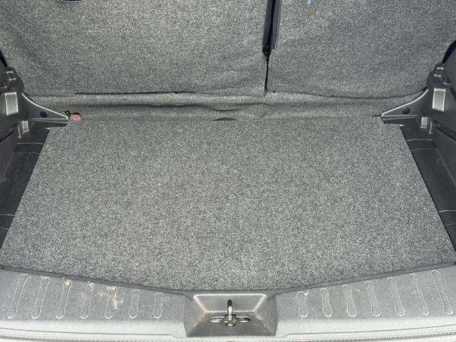 ノート Ｘ　ＥＴＣ搭載　スマトキー　キーレス　運転席助手席エアバッグ　ナビＴＶ　ワンセグ　バックカメラ　エアコン　パワーウィンドウ　パワーステアリング　ＡＢＳ　運転席エアバック　電動電格ミラー（41枚目）