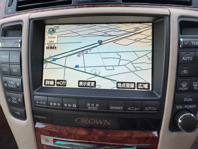 クラウン ロイヤルサルーン　インテリキー　オートエアコン　キーレスエントリー　クルコン　アルミホイール　ＡＢＳ　ＥＴＣ　エアバック　バックモニター　パワーステアリング　ＴＶ　助手席エアバッグ　電動ミラー　ＰＷ（7枚目）