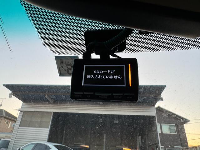 クラウン ロイヤルサルーン　インテリキー　オートエアコン　キーレスエントリー　クルコン　アルミホイール　ＡＢＳ　ＥＴＣ　エアバック　バックモニター　パワーステアリング　ＴＶ　助手席エアバッグ　電動ミラー　ＰＷ（34枚目）