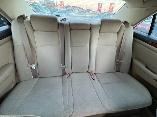 クラウン ロイヤルサルーン　インテリキー　オートエアコン　キーレスエントリー　クルコン　アルミホイール　ＡＢＳ　ＥＴＣ　エアバック　バックモニター　パワーステアリング　ＴＶ　助手席エアバッグ　電動ミラー　ＰＷ（36枚目）