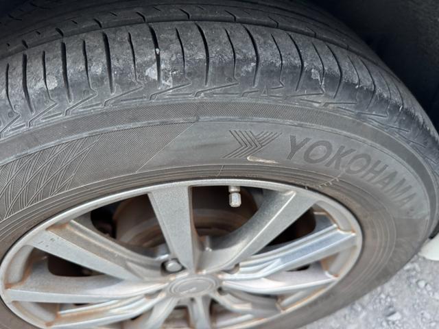 クラウン ロイヤルサルーン　インテリキー　オートエアコン　キーレスエントリー　クルコン　アルミホイール　ＡＢＳ　ＥＴＣ　エアバック　バックモニター　パワーステアリング　ＴＶ　助手席エアバッグ　電動ミラー　ＰＷ（42枚目）