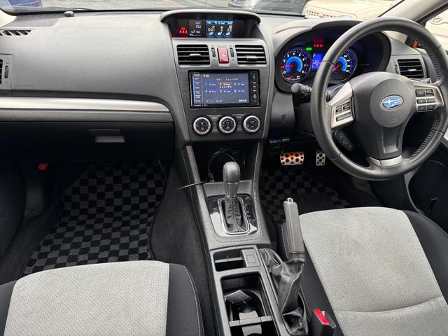 XVハイブリッド 2.0i-L アイサイト Bモニ フルタイム4WD アルミホイール クルコン USB ESC ETC車載器 キーレス ミュージックプレイヤー接続可 ナビTV ABS Wエアバック パワーステアリング エアバッグ(6枚目)