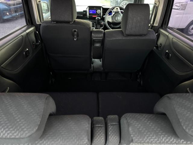 Ｎ－ＢＯＸカスタム Ｇ・Ｌパッケージ　電動格納ミラ－　スマキ－　フロントベンチシート　パワーウィンドウ　片側電動両側スライドドア　オートエアコン　パワステ　キーレスエントリー　両席エアバック　ＡＢＳ　運転席エアバック　アルミホイールタイヤ（27枚目）