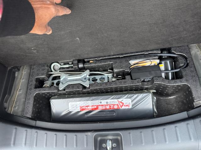 Ｎ－ＢＯＸカスタム Ｇ・Ｌパッケージ　電動格納ミラ－　スマキ－　フロントベンチシート　パワーウィンドウ　片側電動両側スライドドア　オートエアコン　パワステ　キーレスエントリー　両席エアバック　ＡＢＳ　運転席エアバック　アルミホイールタイヤ（35枚目）