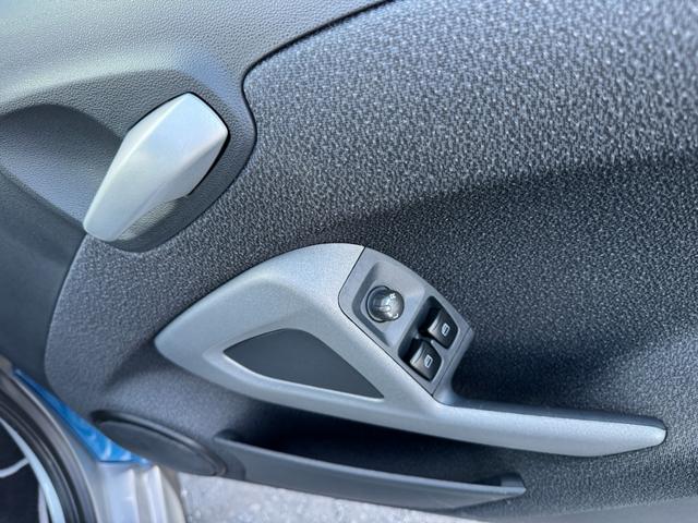 スマートフォーツークーペ ベースグレード パワーステアリング エアコン ABS エアバック パワーウィンドウ Wエアバック(26枚目)