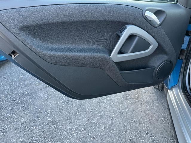 スマートフォーツークーペ ベースグレード パワーステアリング エアコン ABS エアバック パワーウィンドウ Wエアバック(27枚目)