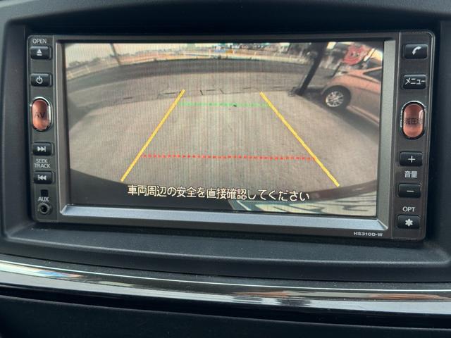 エルグランド 250ハイウェイスター ブルートゥースオーディオ リアカメラ DVD再生機能 PS キーフリー 三列シート TVナビ ETC付 オートミラー パワーウインドウ 運転席エアバッグ ABS 助手席エアバッグ(8枚目)