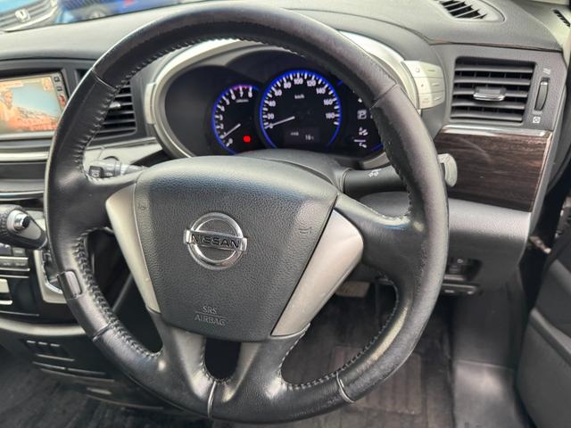 エルグランド 250ハイウェイスター ブルートゥースオーディオ リアカメラ DVD再生機能 PS キーフリー 三列シート TVナビ ETC付 オートミラー パワーウインドウ 運転席エアバッグ ABS 助手席エアバッグ(12枚目)