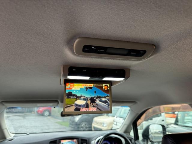 エルグランド 250ハイウェイスター ブルートゥースオーディオ リアカメラ DVD再生機能 PS キーフリー 三列シート TVナビ ETC付 オートミラー パワーウインドウ 運転席エアバッグ ABS 助手席エアバッグ(16枚目)