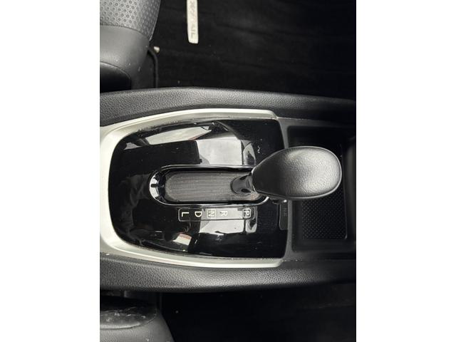 エクストレイル ２０Ｘ　エマージェンシーブレーキパッケージ　Ｂｌｕｅｔｏｏｔｈ音楽　スマキ－　電動ミラー　シートヒーター付　アイドリングＳＴＯＰ　ＡＷＤ　アルミ　ナビ＆ＴＶ　メモリーナビゲーション　ＬＥＤヘッドランプ　地デジ　ＵＳＢ接続　エアコン　ＤＶＤ再生可（12枚目）