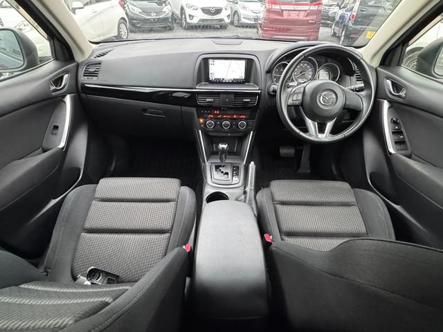 ＣＸ－５ ＸＤ　ブルートゥース　ＵＳＢ接続　ミュージックプレイヤー接続可　ＥＴＣ搭載　パワーステアリング　パワーウインドウ　フルオートエアコン　ＤＶＤ再生　キーレスエントリー　アルミホイール　ＡＢＳ　運転席エアバッグ（6枚目）