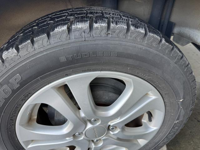 フリードスパイクハイブリッド ハイブリッド　プレミアムエディション　ＵＳＢ　両側自動ドア　Ｂカメラ　スマ－トキ－　ＥＴＣ車載器　ワンオーナー車　オートエアコン　ＤＶＤ再生　クルーズコントロール　電動格納ミラー　ＶＳＡ　Ｗエアバック　ナビＴＶ（42枚目）