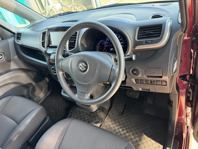 ソリオ Ｘ　両側スライド片側電動　アルミホイル　ＡＡＣ　運転席エアバック　ナビ・ＴＶ　パワーステアリング　パワーウィンドウ　電格ミラー　キ－フリ－　ＡＢＳ　スマートキーシステム　地デジフルセグ（24枚目）