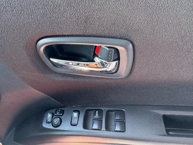 ソリオ Ｘ　両側スライド片側電動　アルミホイル　ＡＡＣ　運転席エアバック　ナビ・ＴＶ　パワーステアリング　パワーウィンドウ　電格ミラー　キ－フリ－　ＡＢＳ　スマートキーシステム　地デジフルセグ（31枚目）