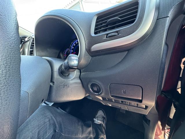 ソリオ Ｘ　両側スライド片側電動　アルミホイル　ＡＡＣ　運転席エアバック　ナビ・ＴＶ　パワーステアリング　パワーウィンドウ　電格ミラー　キ－フリ－　ＡＢＳ　スマートキーシステム　地デジフルセグ（36枚目）