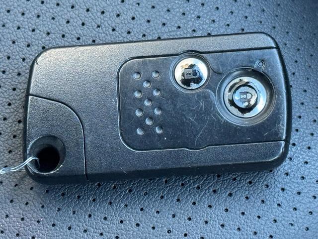 ＣＲ－Ｚ α　電格ミラー　アルミホイール　オートエアコン　助手席エアバッグ　ＥＴＣ　運転席エアバッグ　パワステ　ＡＢＳ　純正キセノンヘッドライト　車高調　デジタルインナーミラー　フロント席革調シートカバー（31枚目）