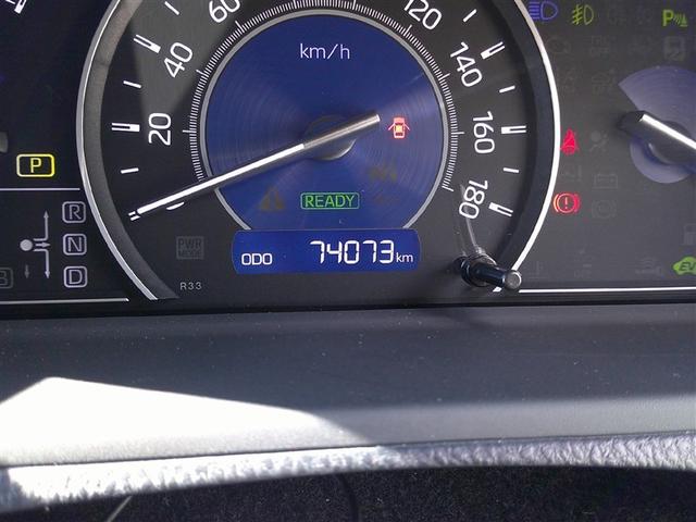 ヴォクシー ハイブリッドＺＳ　煌ＩＩＩ　フルセグ　メモリーナビ　後席モニター　バックカメラ　衝突被害軽減システム　ＥＴＣ　ドラレコ　乗車定員７人　３列シート　ワンオーナー　記録簿（6枚目）