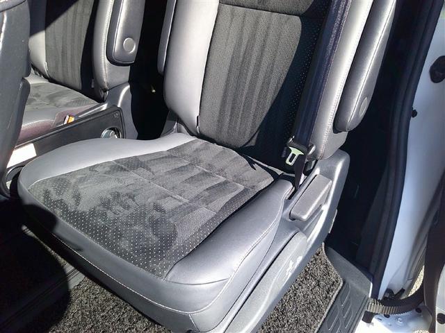 ヴォクシー ハイブリッドＺＳ　煌ＩＩＩ　フルセグ　メモリーナビ　後席モニター　バックカメラ　衝突被害軽減システム　ＥＴＣ　ドラレコ　乗車定員７人　３列シート　ワンオーナー　記録簿（32枚目）