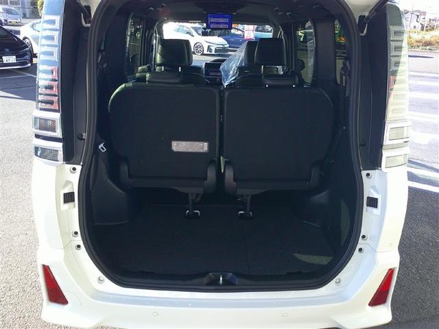 ヴォクシー ハイブリッドＺＳ　煌ＩＩＩ　フルセグ　メモリーナビ　後席モニター　バックカメラ　衝突被害軽減システム　ＥＴＣ　ドラレコ　乗車定員７人　３列シート　ワンオーナー　記録簿（33枚目）