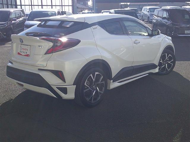 Ｃ－ＨＲ Ｇ　ＬＥＤエディション　フルセグ　ＨＤＤナビ　ＤＶＤ再生　バックカメラ　衝突被害軽減システム　ＥＴＣ　ドラレコ　ＬＥＤヘッドランプ　フルエアロ　記録簿（3枚目）