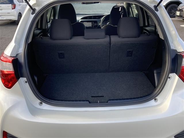 ヴィッツ ジュエラ　フルセグ　メモリーナビ　バックカメラ　衝突被害軽減システム　ＥＴＣ　ＬＥＤヘッドランプ　記録簿　アイドリングストップ（9枚目）