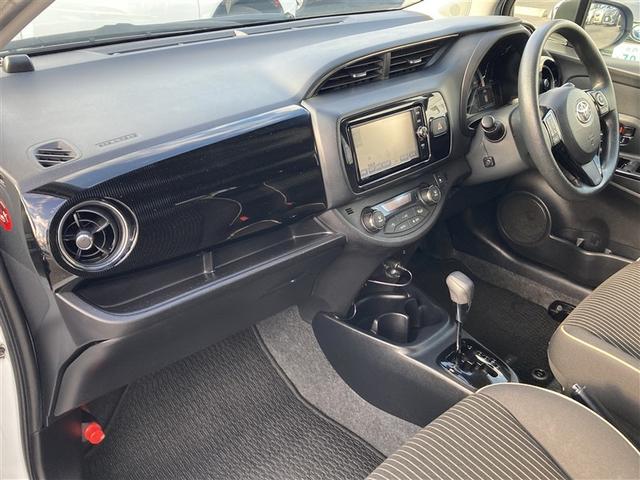 ヴィッツ ジュエラ　フルセグ　メモリーナビ　バックカメラ　衝突被害軽減システム　ＥＴＣ　ＬＥＤヘッドランプ　記録簿　アイドリングストップ（10枚目）